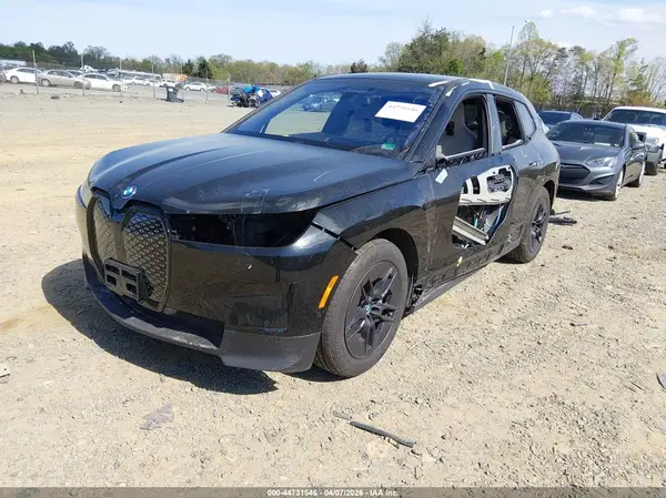 WB523CF0XPCM07837 2023 BMW IX - Image 2