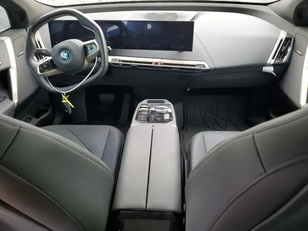 WB523CF0XRCN12784 2024 BMW IX - Image 8