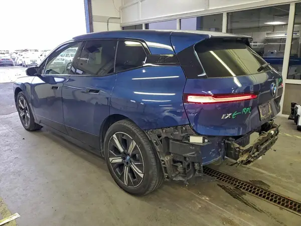 WB523CF0XRCR56022 2024 BMW IX - Image 2
