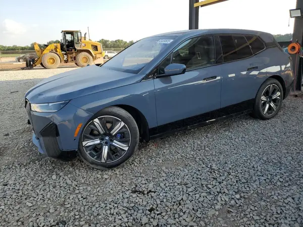 WB533CF00PCM64147 2023 BMW IX - Image 1