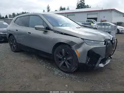 WB533CF00RCR68085 2024 BMW IX