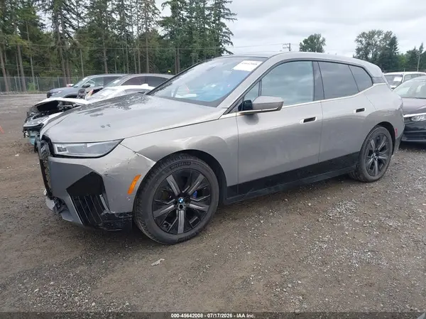 WB533CF00RCR68085 2024 BMW IX - Image 2