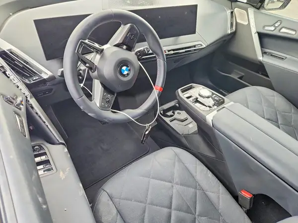 WB533CF00SCT39190 2025 BMW IX - Image 8