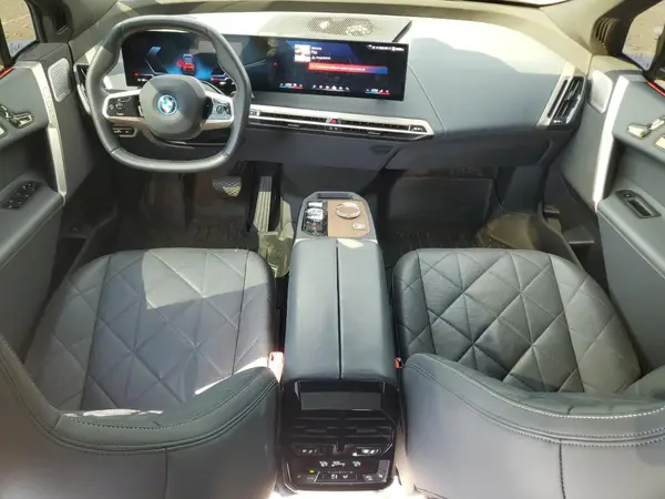 WB533CF01RCN27372 2024 BMW IX - Image 8