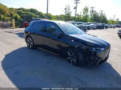 WB533CF02PCL26366 2023 BMW IX