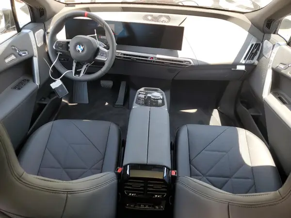 WB533CF02SCU41073 2025 BMW IX - Image 8