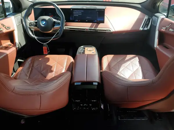 WB533CF03PCM58438 2023 BMW IX - Image 8