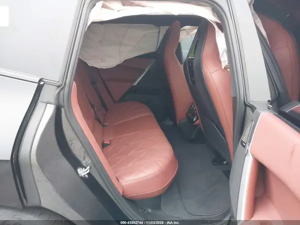 WB533CF06SCS53401 2025 BMW IX - Image 8