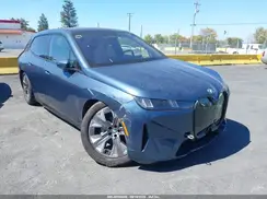 WB543CF03TCW43605 2026 BMW IX