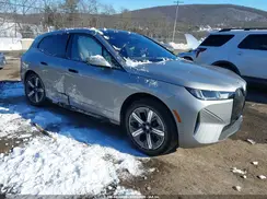 WB543CF04TCW81876 2026 BMW IX