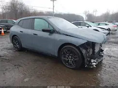 WB563CF01TCW08876 2026 BMW IX