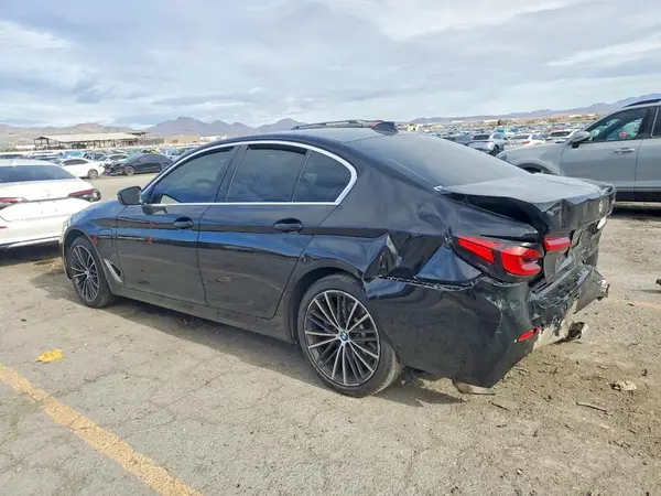 WBA13AG00MCF34658 2021 BMW 5ER - Image 2
