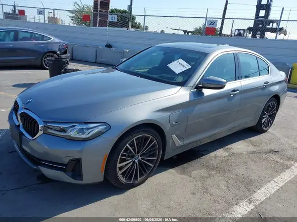 WBA13AG00PCM10164 2023 BMW 5ER - Image 2