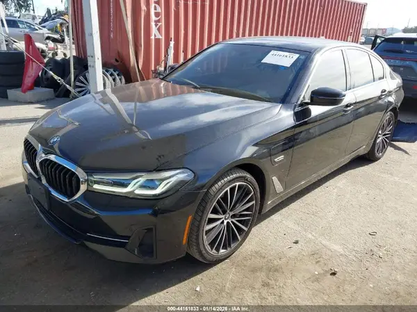 WBA13AG01NCK34366 2022 BMW 5ER - Image 2