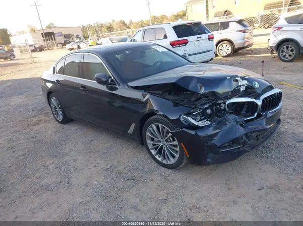 WBA13AG02MCF12466 2021 BMW 5ER - Image 1