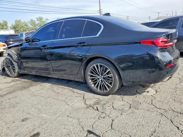 WBA13AG02MCF46245 2021 BMW 5ER - Image 2