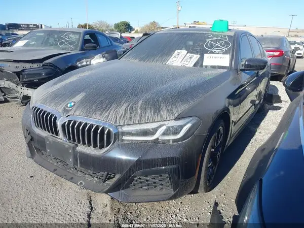 WBA13AG02MCF53616 2021 BMW 5ER - Image 2