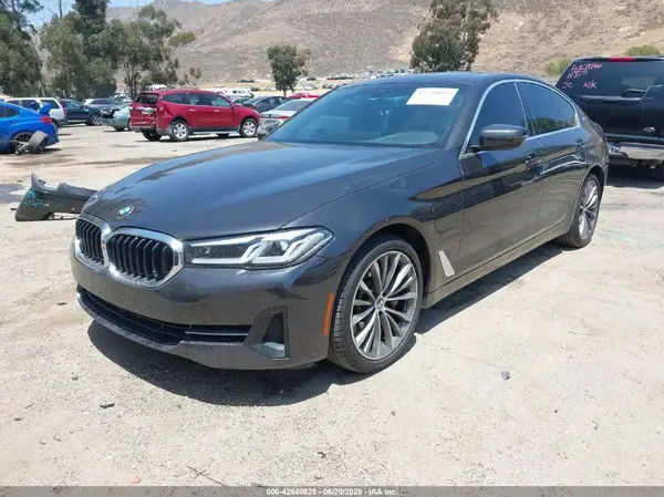 WBA13AG03MCF17157 2021 BMW 5ER - Image 2