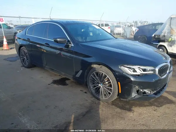 WBA13AG03MCF81022 2021 BMW 5ER - Image 1