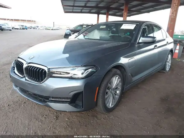 WBA13AG03MCG69374 2021 BMW 5ER - Image 2