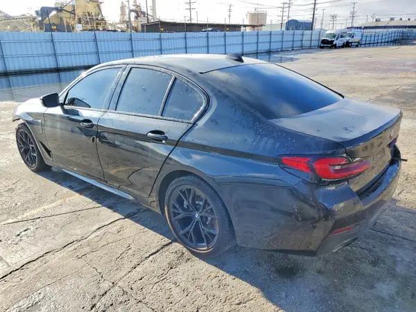 WBA13AG04MCF12744 2021 BMW 5ER - Image 2