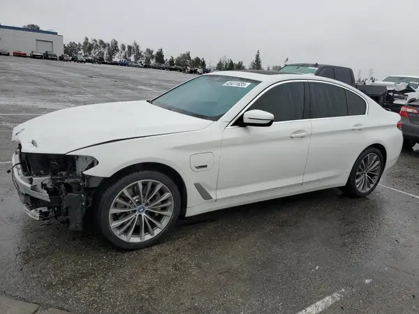 WBA13AG05NCH67985 2022 BMW 5ER - Image 1
