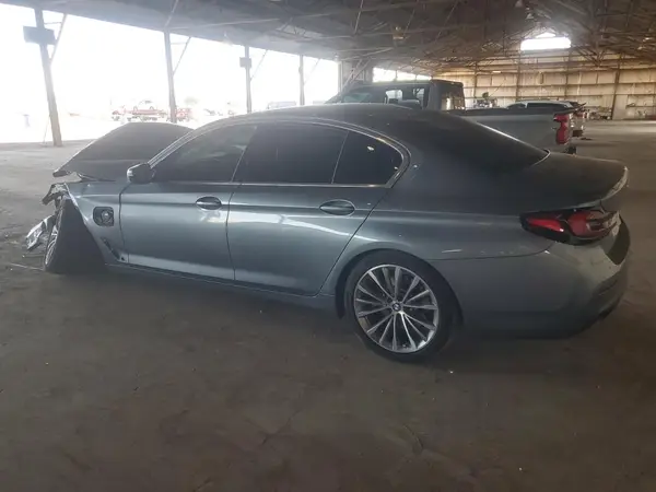 WBA13AG09MCH08825 2021 BMW 5ER - Image 2