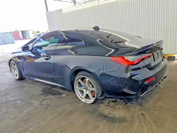 WBA13AR01MCG23359 2021 BMW M4 - Image 2