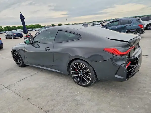 WBA13AR05MCF44163 2021 BMW M4 - Image 2