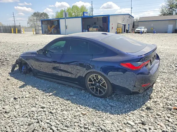 WBA13AW03NFM47089 2022 BMW M4 - Image 2