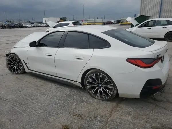 WBA13AW06NFN16633 2022 BMW 4ER - Image 2