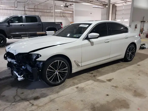 WBA13BJ00NWX52742 2022 BMW 5ER - Image 1