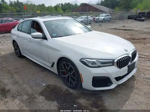 WBA13BJ00NWX59528 2022 BMW 5ER - Image 1