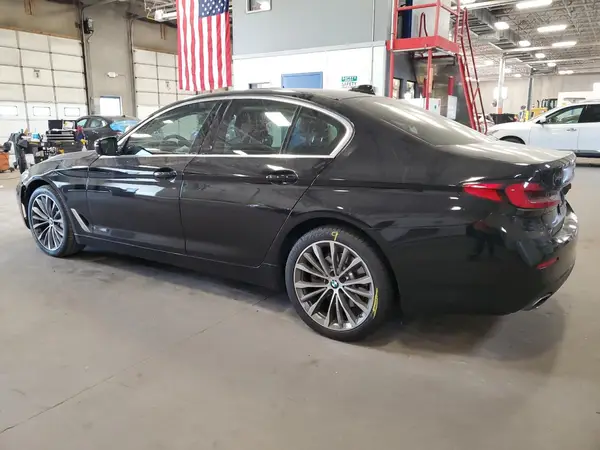 WBA13BJ01MCF15454 2021 BMW 5ER - Image 2