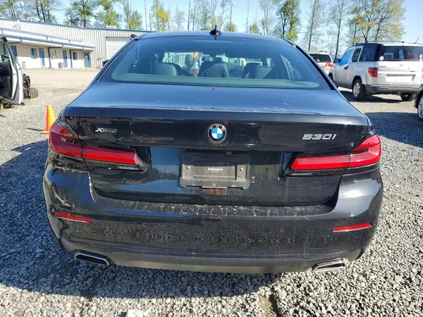 2022 BMW 5 Series auction photo 6