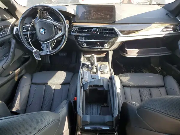 2022 BMW 5 Series auction photo 8