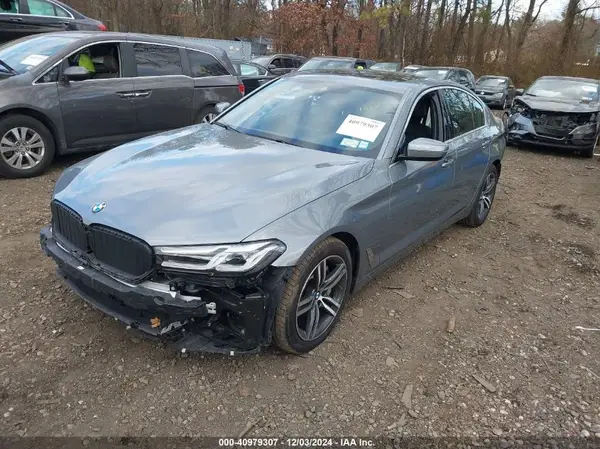 WBA13BJ02PWX97927 2023 BMW 5ER - Image 2