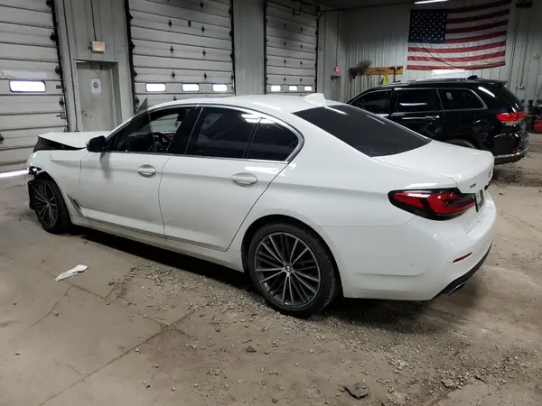 WBA13BJ04NWX53277 2022 BMW 5ER - Image 2