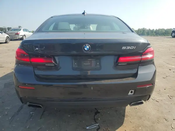 2021 BMW 5 Series auction photo 6