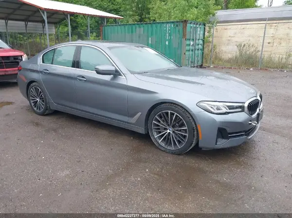 WBA13BJ08MCF06170 2021 BMW 5ER - Image 1