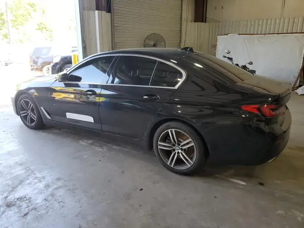 WBA13BJ08MCF13023 2021 BMW 5ER - Image 2