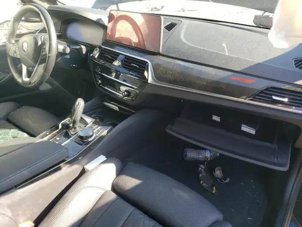 WBA13BJ09MCG00817 2021 BMW 5ER - Image 8