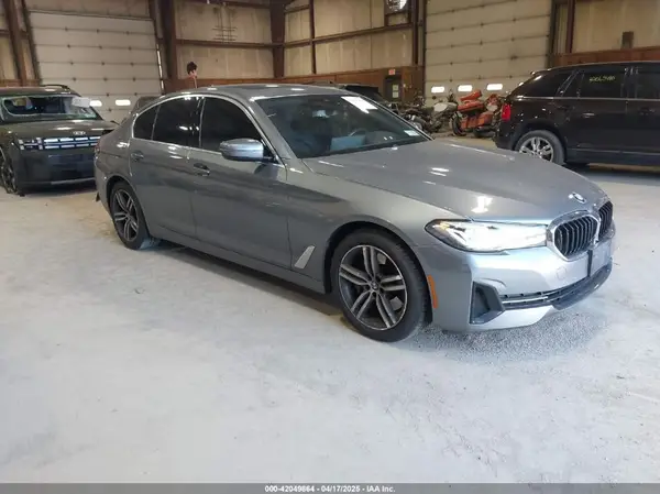 WBA13BJ09MWX01402 2021 BMW 5ER - Image 1