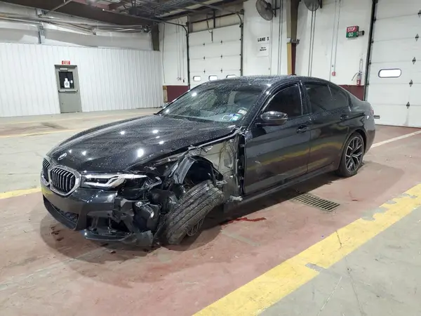 WBA13BJ09NWX69765 2022 BMW 5ER - Image 1