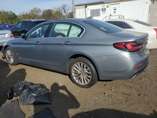 WBA13BJ09PCN17440 2023 BMW 5ER - Image 2