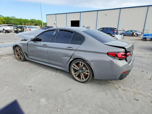 WBA13BK01MCF22757 2021 BMW M5 - Image 2