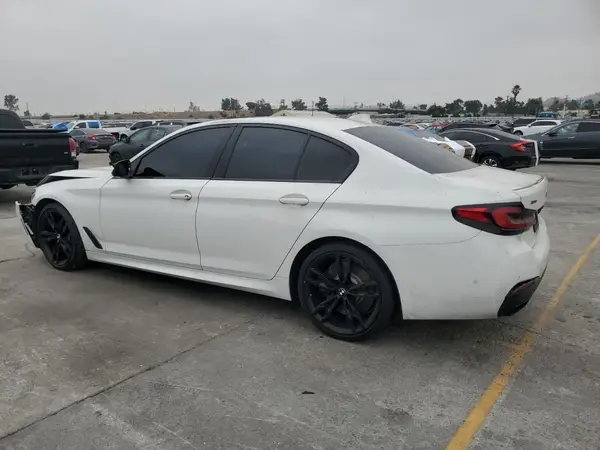 WBA13BK02MCF83535 2021 BMW 5ER - Image 2
