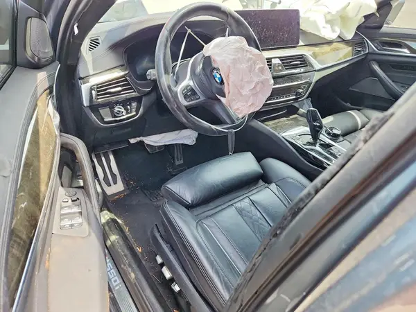 WBA13BK06MCF02388 2021 BMW M5 - Image 8