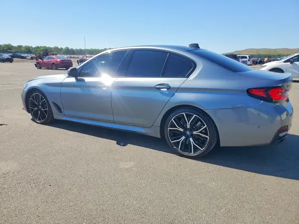 WBA13BK0XMCG13736 2021 BMW M5 - Image 2