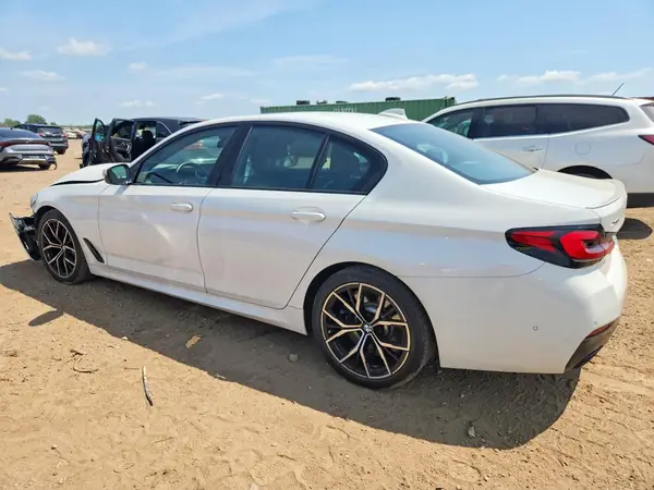 WBA13BK0XNCJ52830 2022 BMW M5 - Image 2